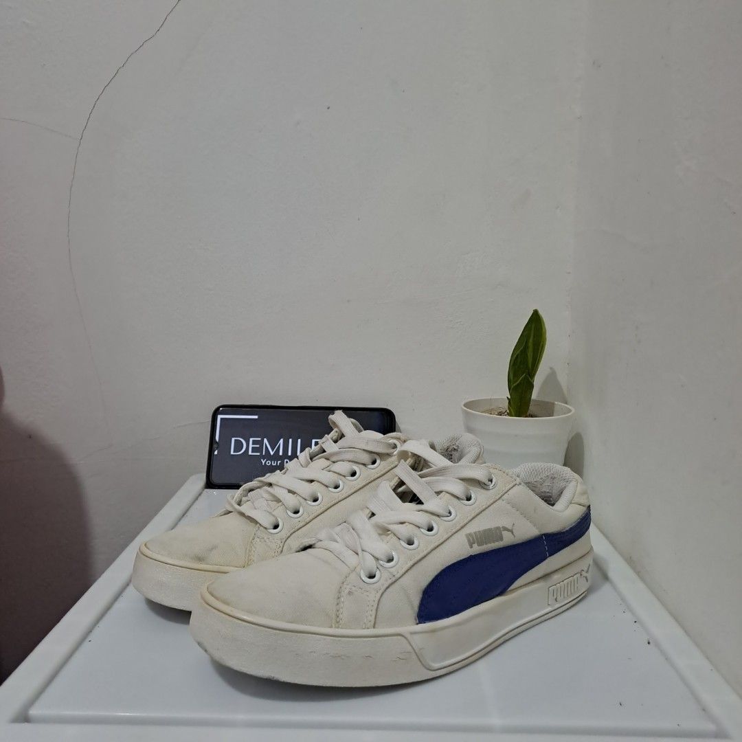 Sepatu Sneakers Puma Smash Vulc CV White Blue Size 37,5, Fesyen Wanita,  Sepatu di Carousell