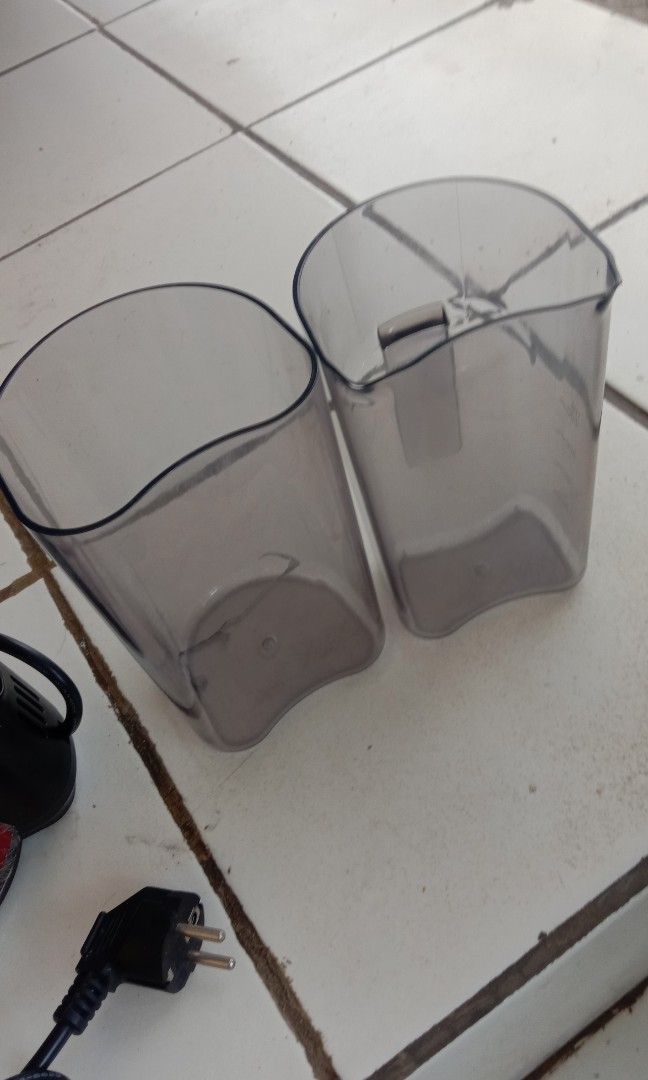 Sharp slow juicer on Carousell