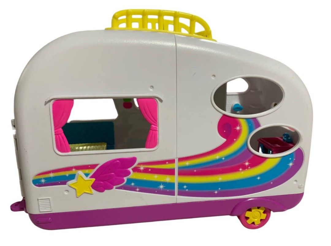 Shopkins beach camper store