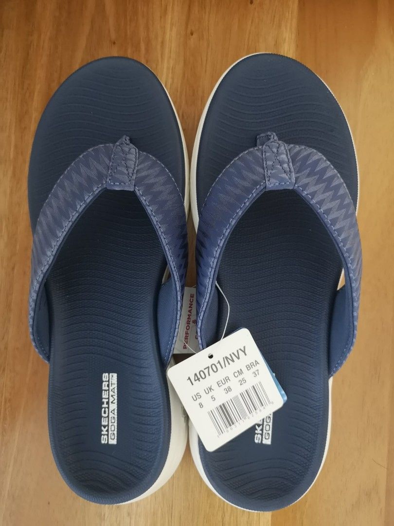 Skechers goga hotsell mat sandals uk