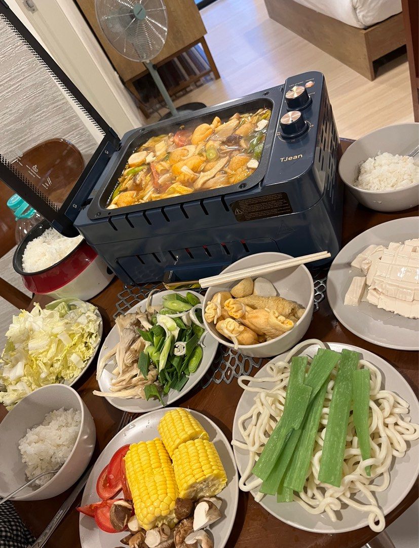 Smokeless BBQ, Grill, Bake and Steamboat Auto Rotating Machine, TV