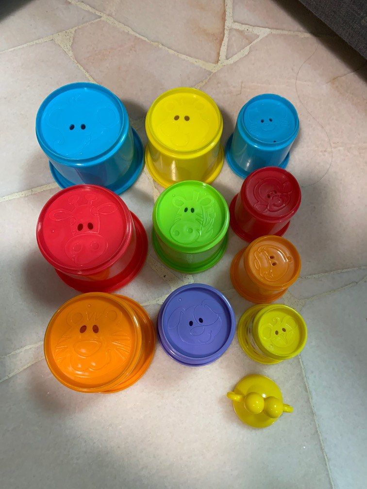 Vintage discovery top toys stacking cups