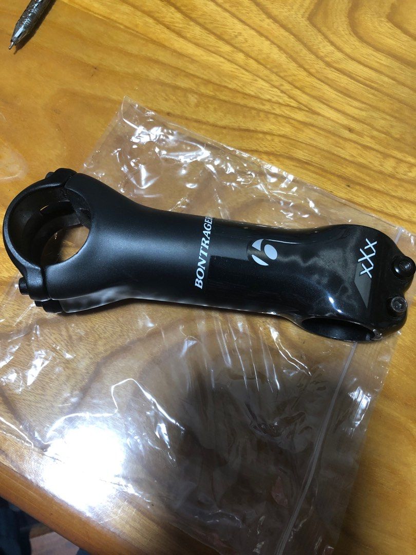 Stem (Category: Parts & Accessories) located in Singapore. Submitted by peterzagu (Listing ID 1225474645, Image 4). Description: Like new, bought wrong size, no cracks.Bontrager Stem XXx.