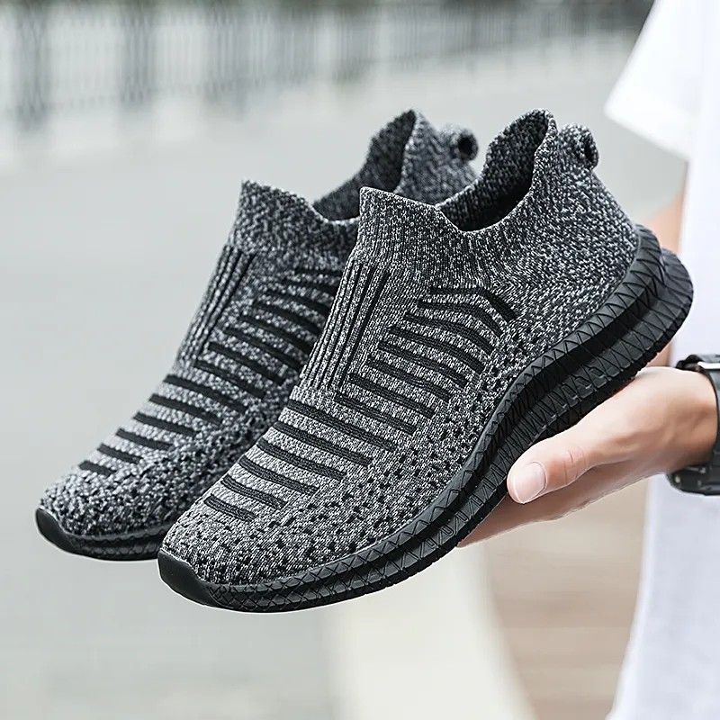 Men's fashion footwear sale