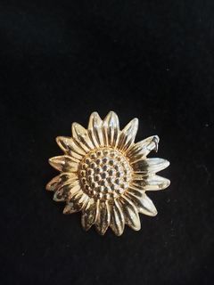 Sunflower necklace pendant
