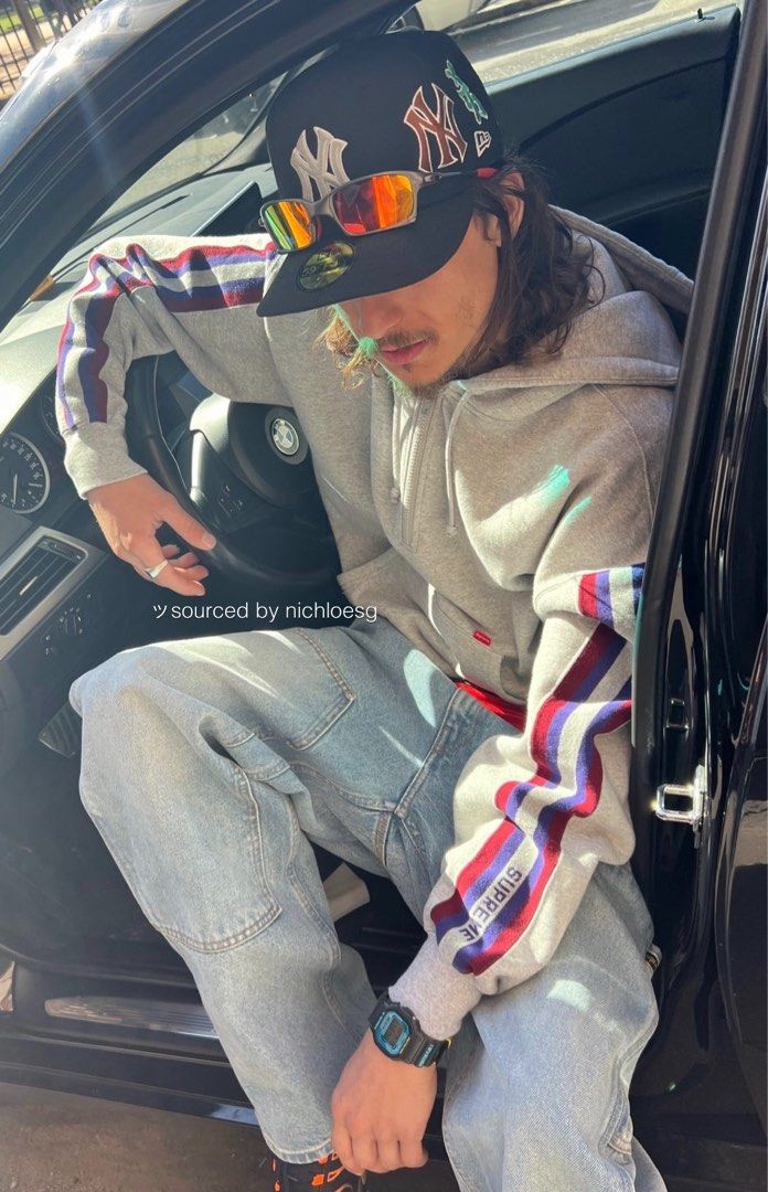 SUPREME HALF ZIP HOODED SWEATSHIRT Men s Fashion Tops Sets Hoodies on Carousell