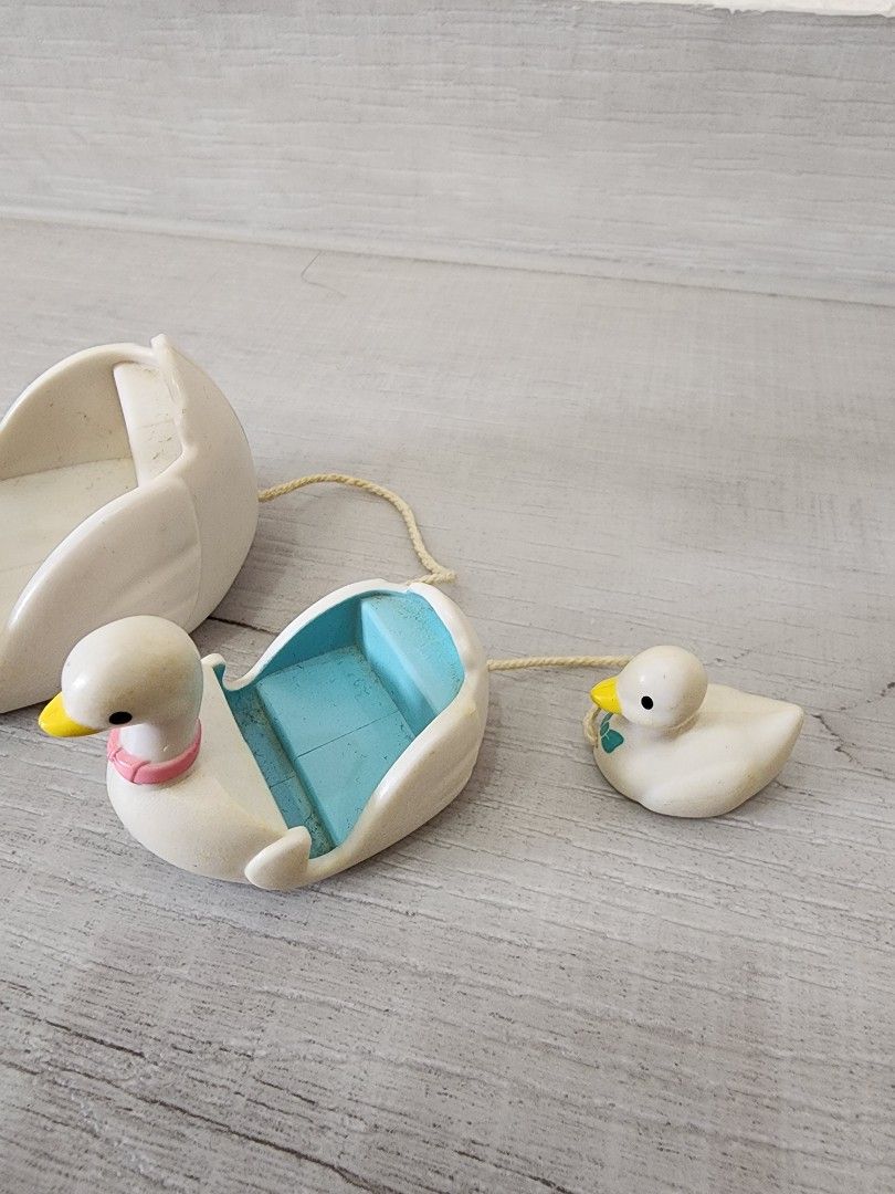 Sylvanian swan 2025 boat set