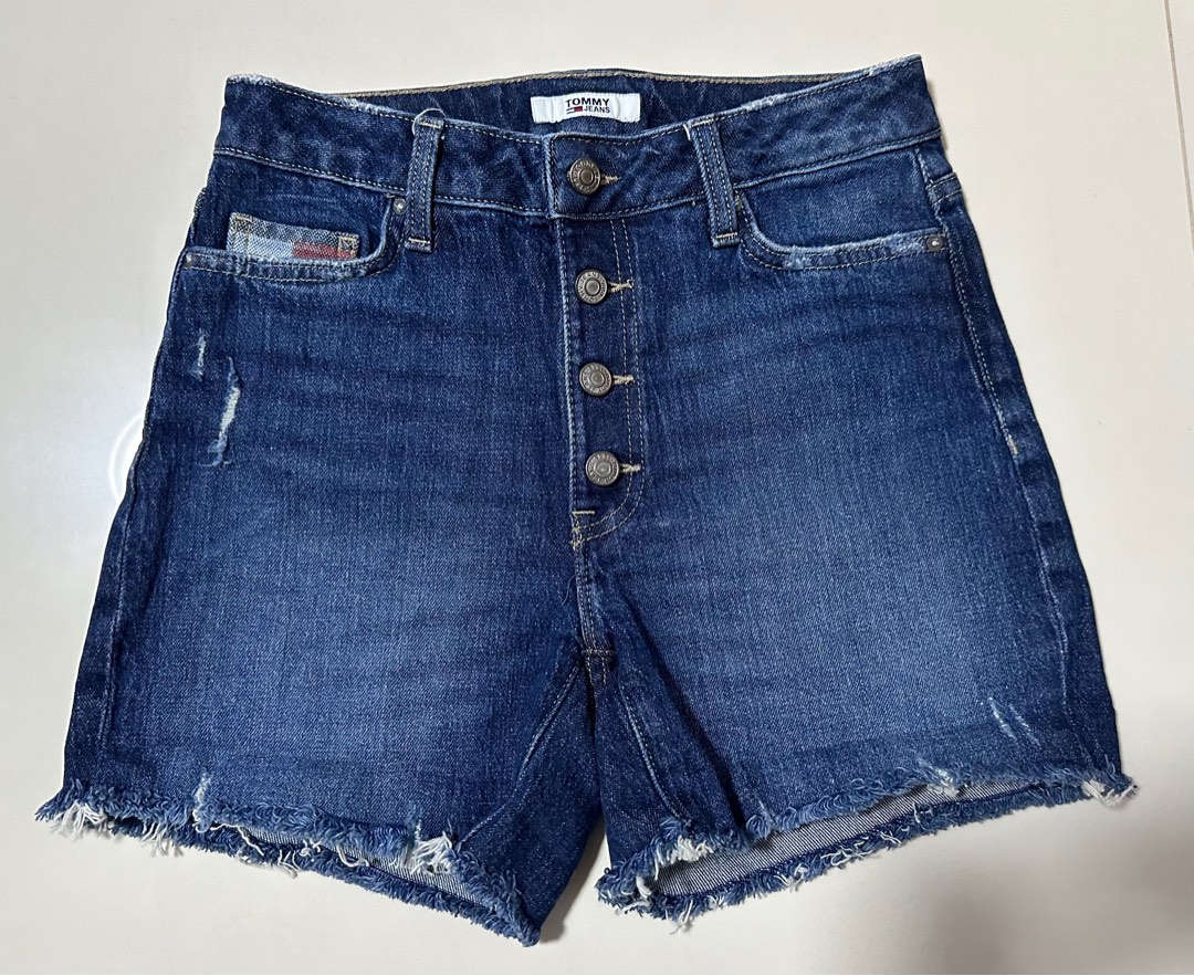 Tommy Hilfiger Jeans Shorts, Women's Fashion, Bottoms, Shorts on Carousell