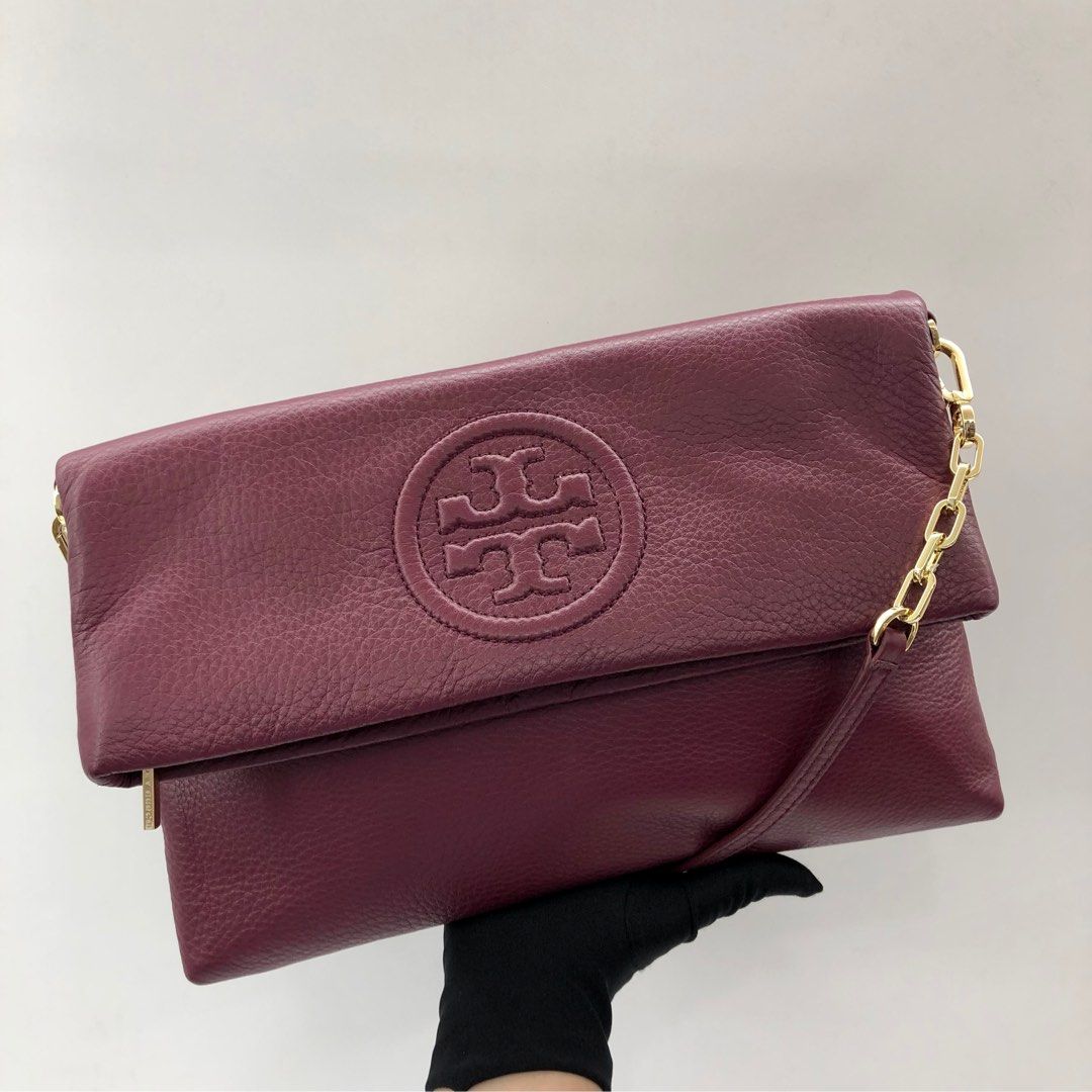 TORY BURCH LEATHER CLUTH 2WAY BAG 237010991 “, Luxury, Bags & Wallets on  Carousell