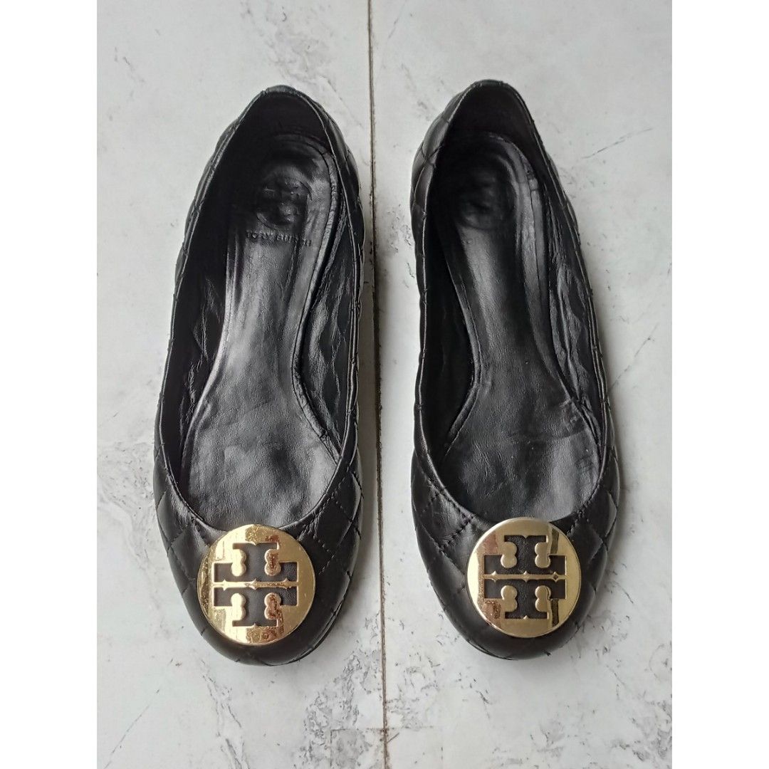 Tory Burch Quinn Quilted Ballet Flats Black Gold Hardware, Fesyen Wanita,  Sepatu di Carousell