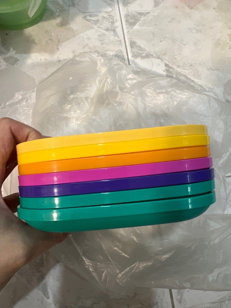 Tupperware Reheatable Microwave Luncheon Plates, Furniture & Home