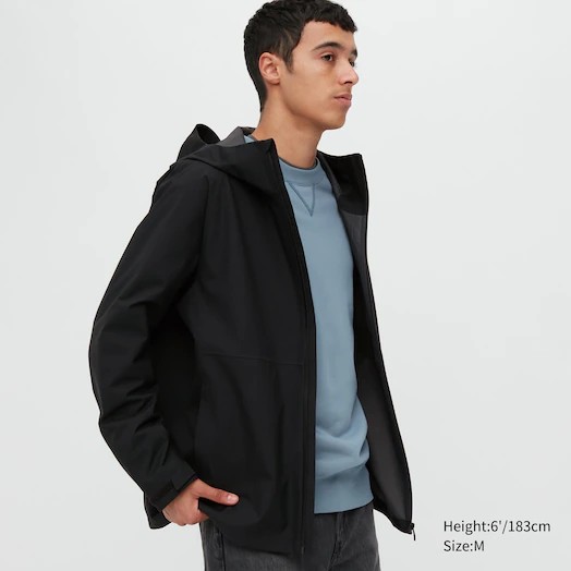 Uniqlo Mens Coats Jackets Parkas  Vests  MEN Blocktech Hooded Coat  Olive  Iniziative Immobiliari