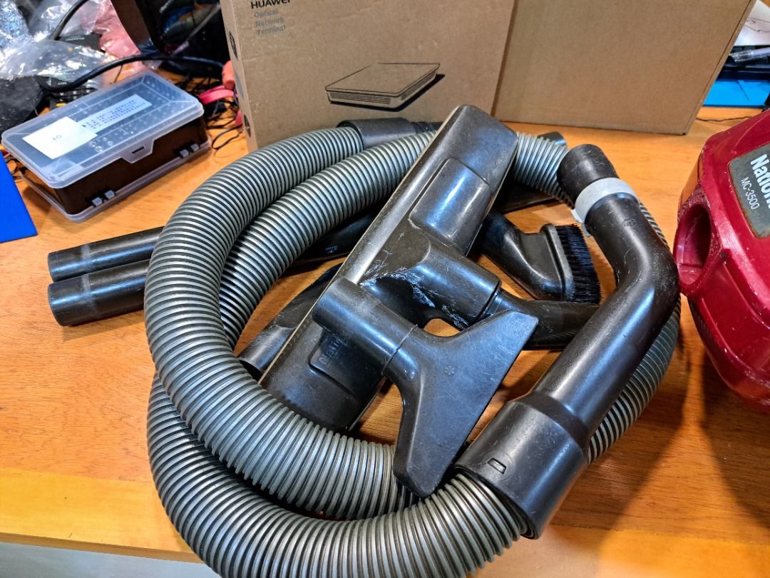 (USED) National Vacuum Cleaner 1000W MC3500, TV & Home Appliances