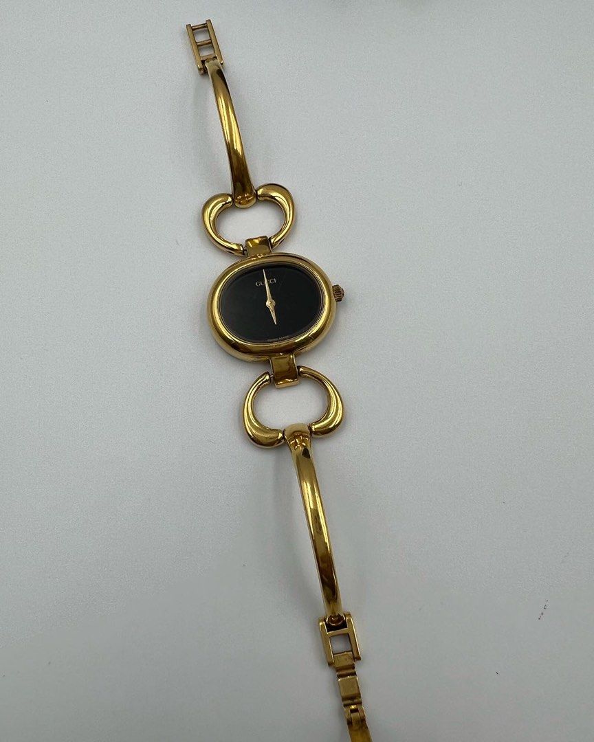 Gold gucci cheap bracelet watch
