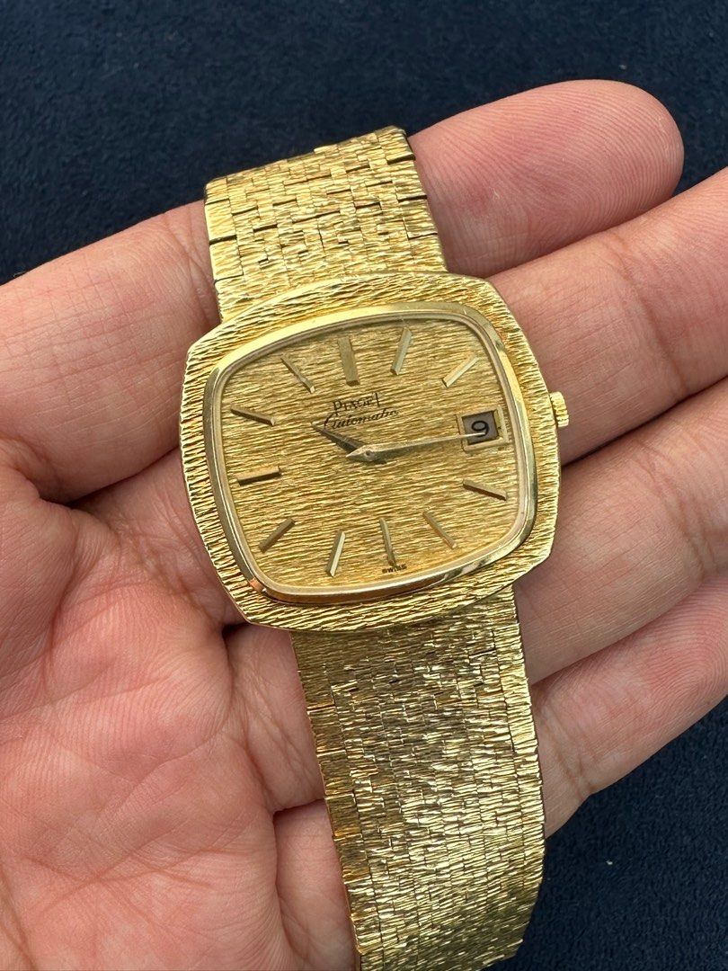 Piaget mens 2025 18k gold watch