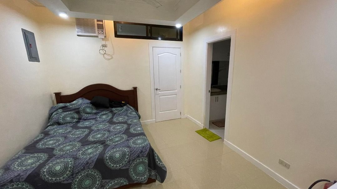 13.5M Tagaytay Luxury House (0917) 551 7541 TAGAYTAY HOUSE FOR SALE