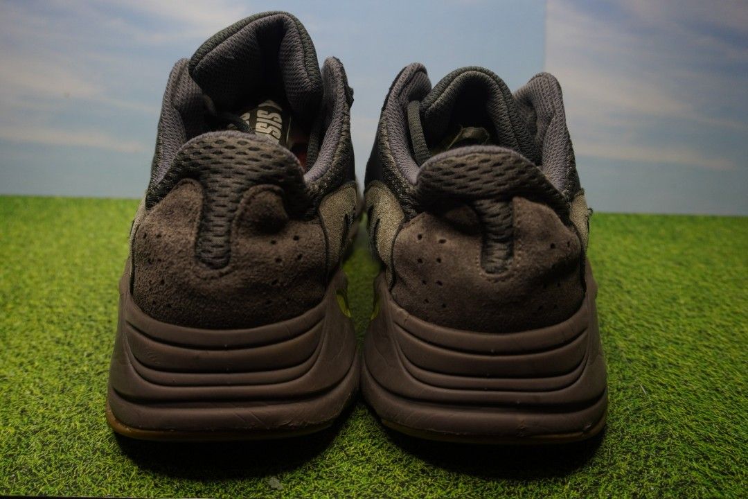 Yeezy 700 mauve new arrivals insole