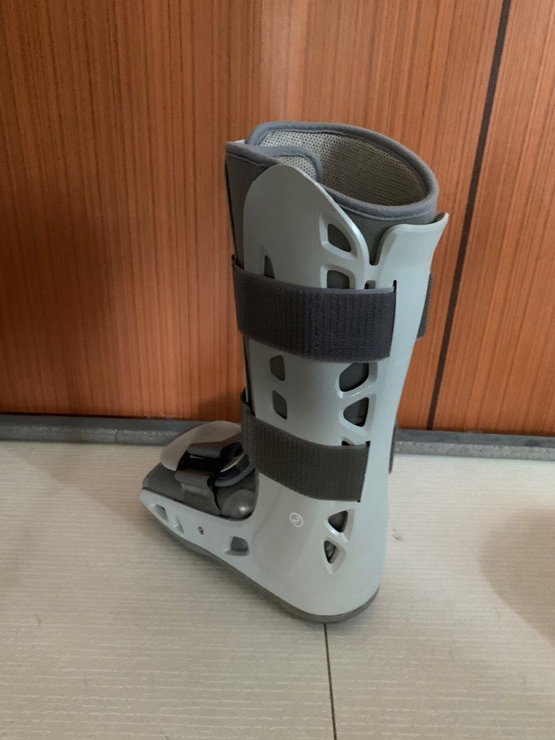 Aircast Boot: Left Or Right Foot Specific? Uncovering the Truth