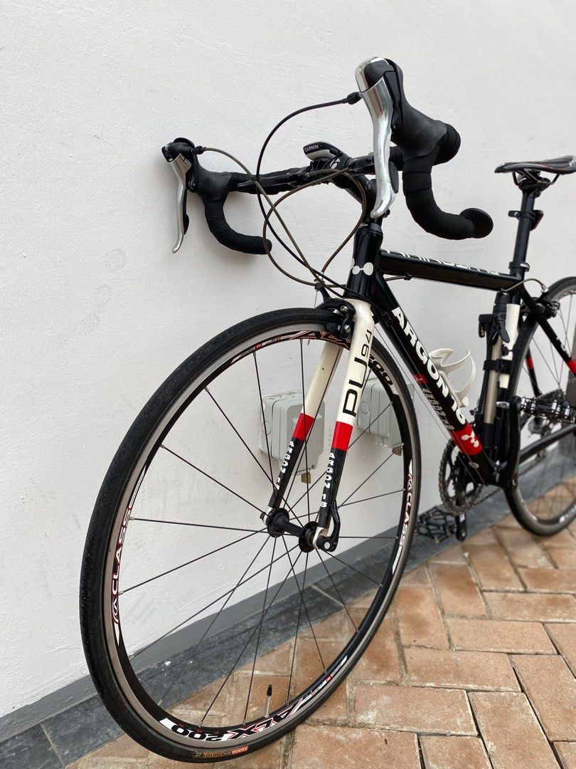 Argon 18 Plutonium XS size triathlon bike