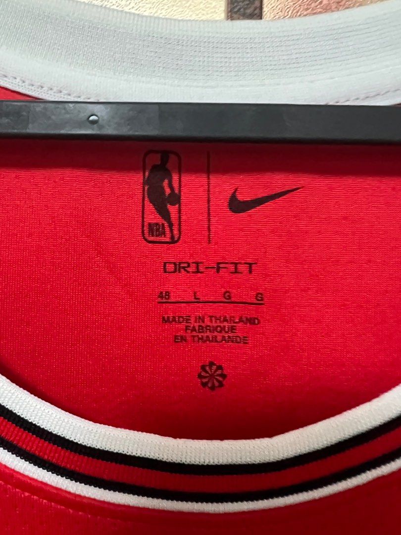 Authentic BNWOT Lonzo Ball Chicago Bulls NBA Nike Icon edition swingman  jersey, Men's Fashion, Activewear on Carousell
