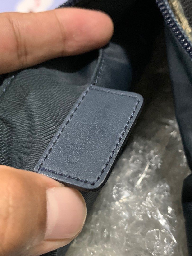 Authentic dior Baguette/Pochette (Category: Luxury Bags & Wallets) located in Binalonan. Submitted by sheenaluxarchive (Listing ID 1225618403, Image 2). Description: No flaws No rubs Authentic 100% Clean interior Cheapest Dior here at carou Fixed price😍.
