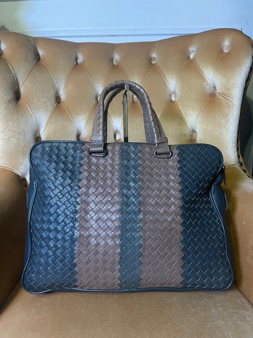 Vintage Bottega Veneta Hobo Intrecciato Jodie Bag [100% Authentic!],  Luxury, Bags & Wallets on Carousell