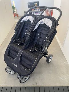 Baby Jogger City Mini Twin Stroller Babies Kids Going Out
