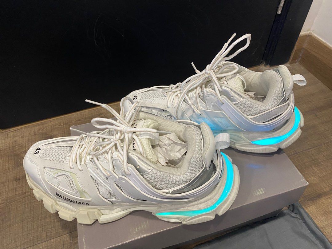 Balenciaga track clearance 3.0 led