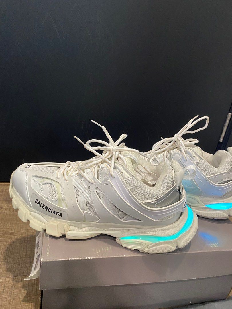Balenciaga track 2025 led white
