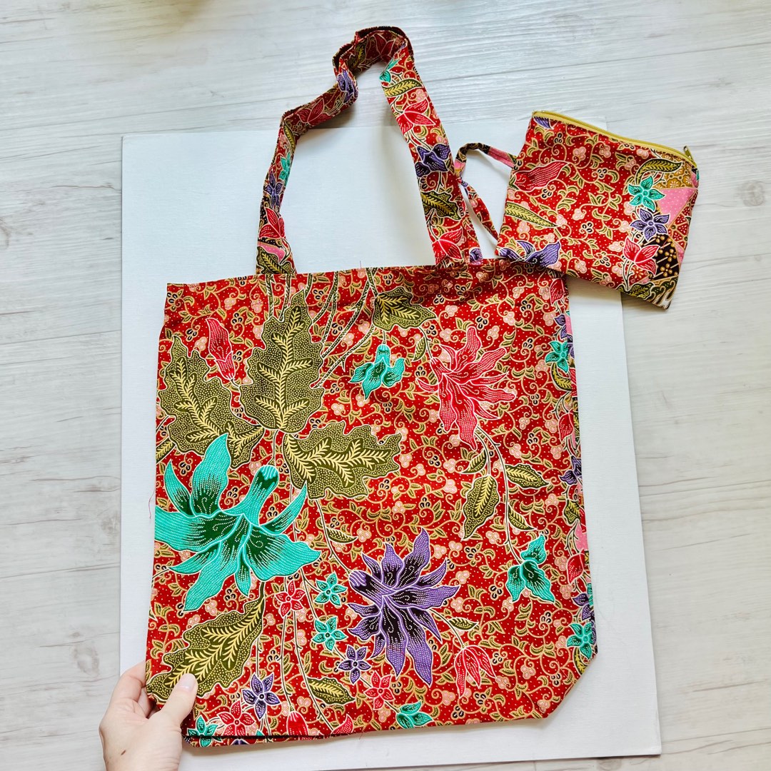 Batik Foldable Tote Bag Handmade in Singapore, Women's Fashion, Bags ...