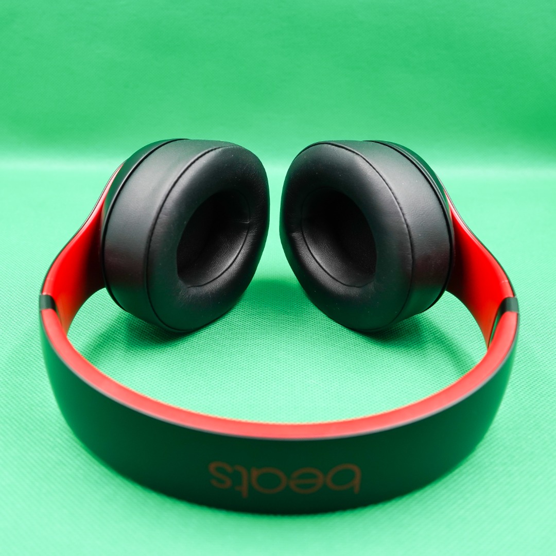 Beats Studio 3 Wireless Active Noise Cancelling Headphones (Special