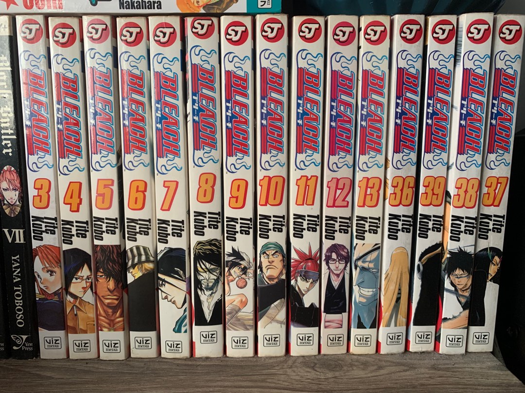 BLEACH MANGA, Hobbies & Toys, Books & Magazines, Comics & Manga on