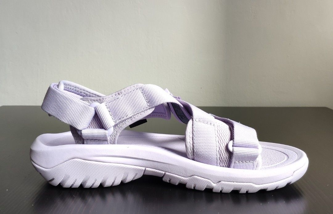 Off best sale brand tevas