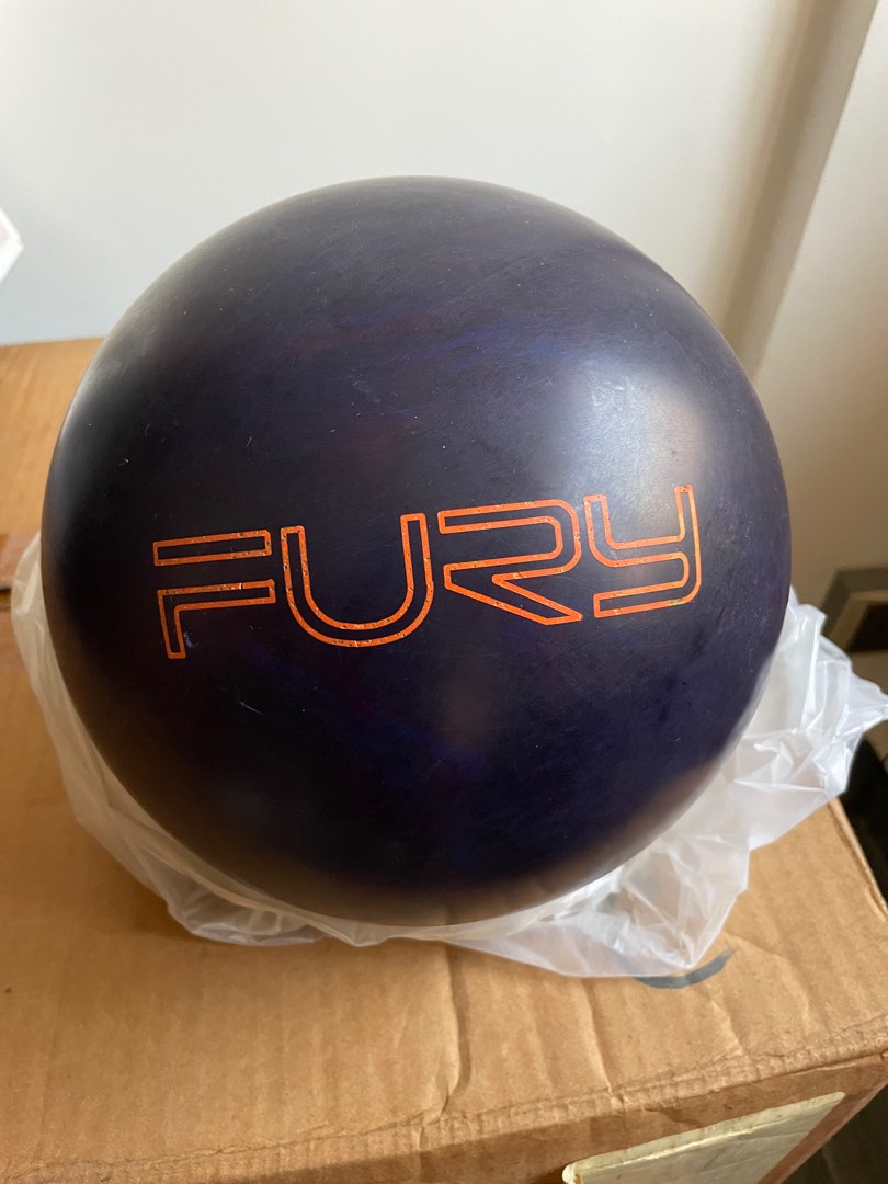 Brunswick Fury, Sports Equipment, Sports & Games, Billiards & Bowling