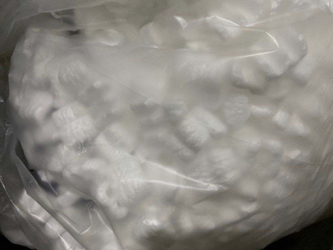 Bubble wrap(2) & Foam& packaging liner, Hobbies & Toys, Stationery