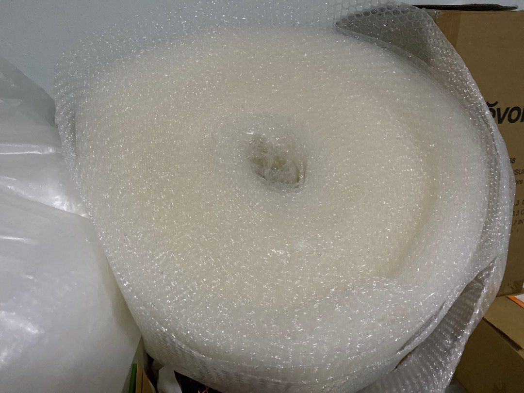 Bubble wrap(2) & Foam& packaging liner, Hobbies & Toys, Stationery