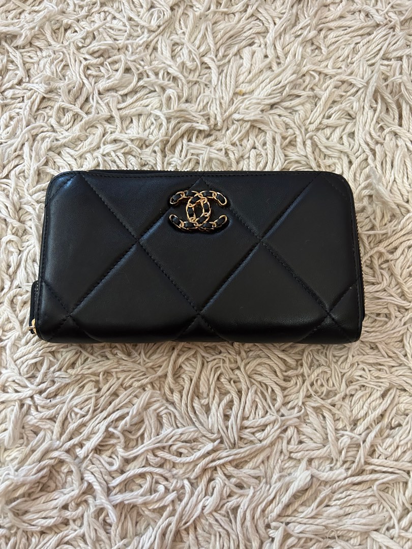 Chanel 19 on sale long wallet