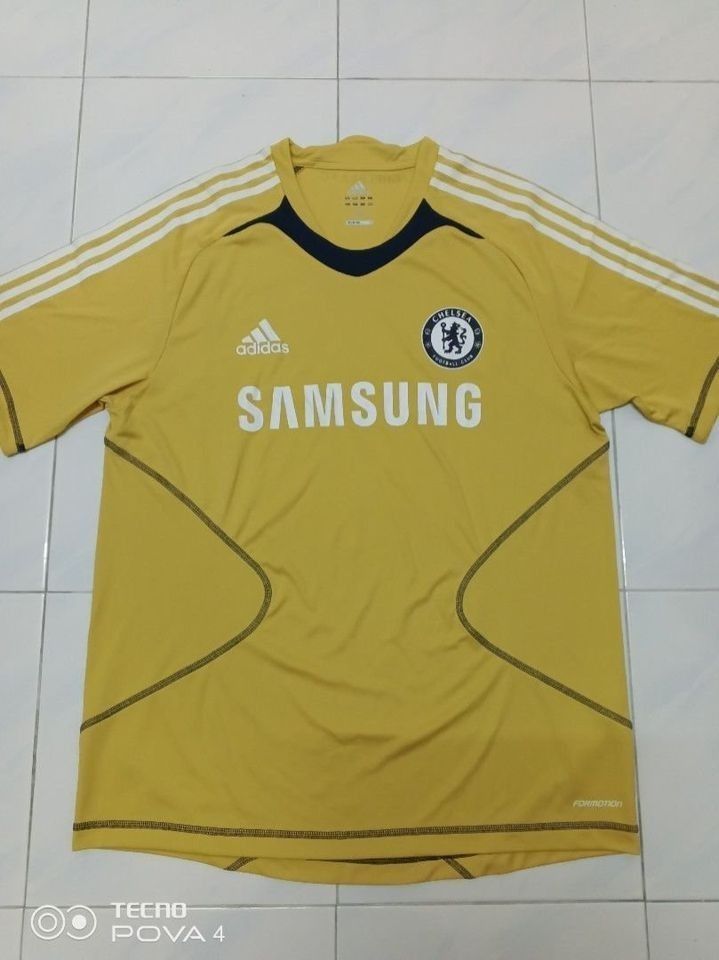 Chelsea top gold jersey
