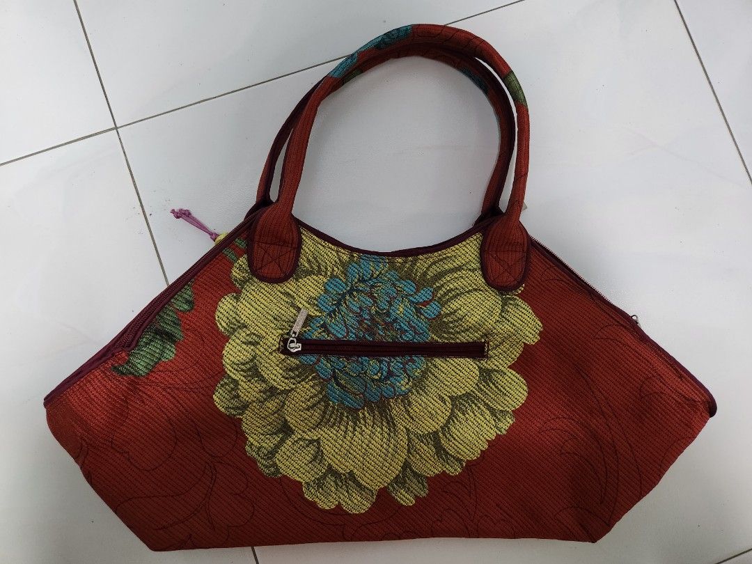 Red handbag new arrivals sale