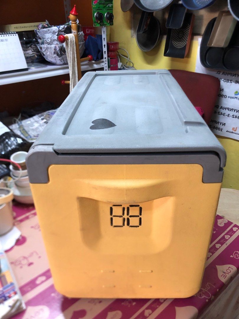 Cooler (Category: Chilled & Frozen Food) located in Manila. Submitted by akotisay (Listing ID 1225681622, Image 3). Description: Cooler from Japan Surplus with lock Pm us for details Php2k fixed!.