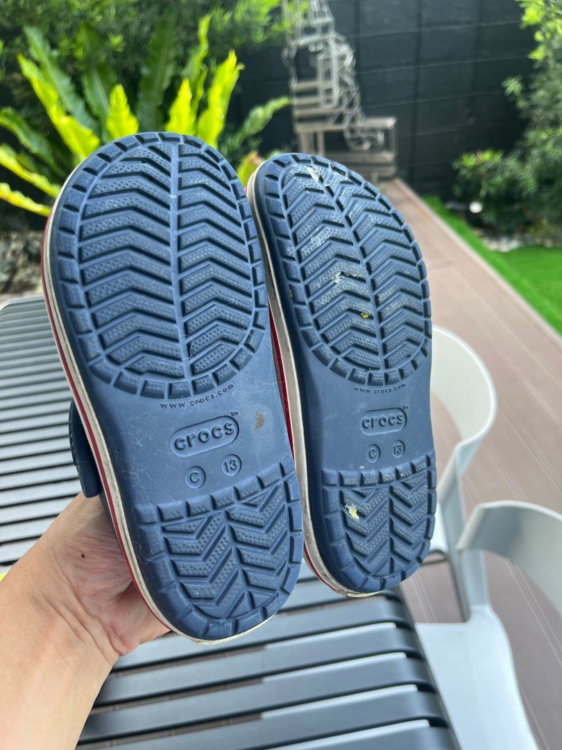 Crocs half size discount
