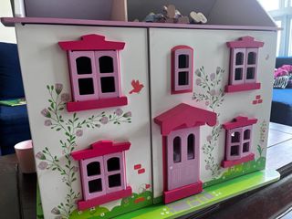 (Category: ) located in . Submitted by annamal (Listing ID 1225532633, Image 1). Description: .