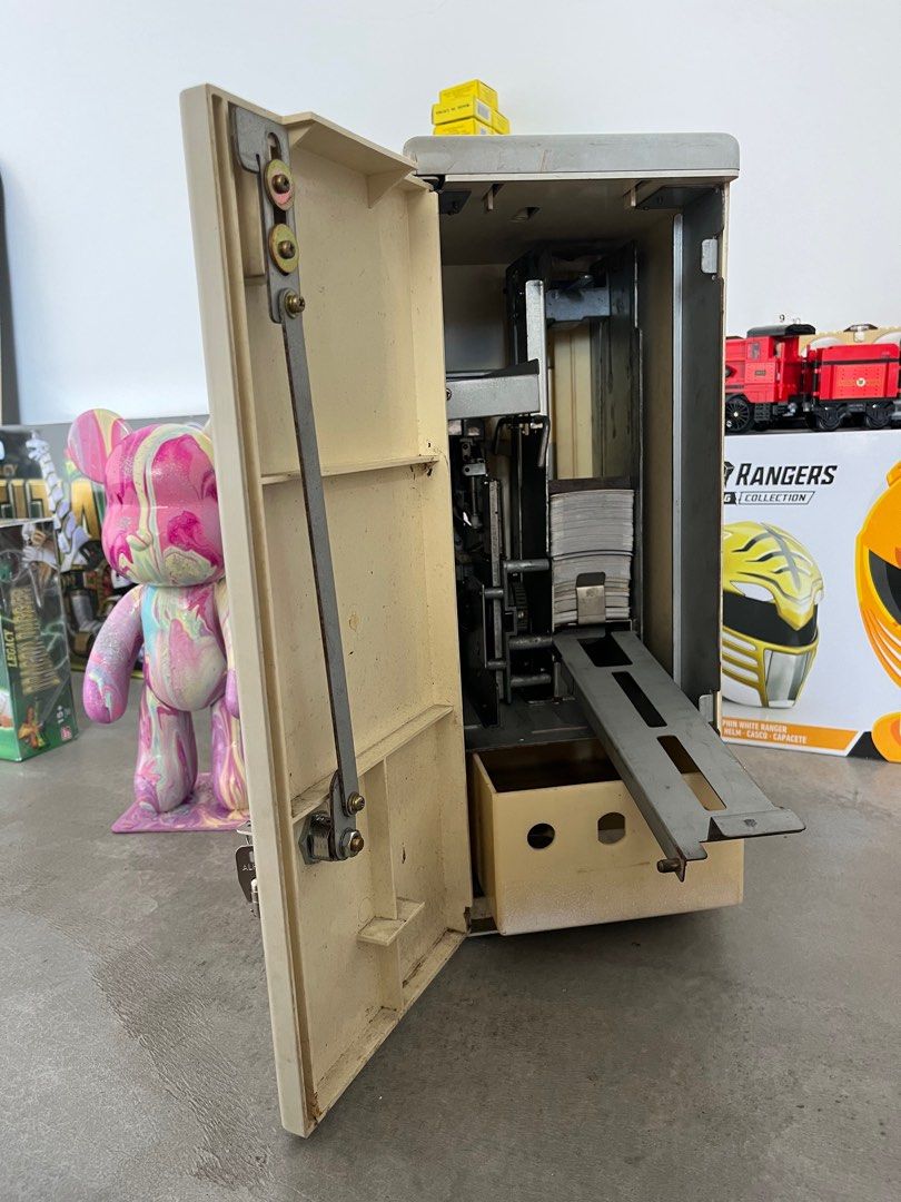 DragonballZ Bandai Carddass Vending Machine V2, Hobbies & Toys, Toys