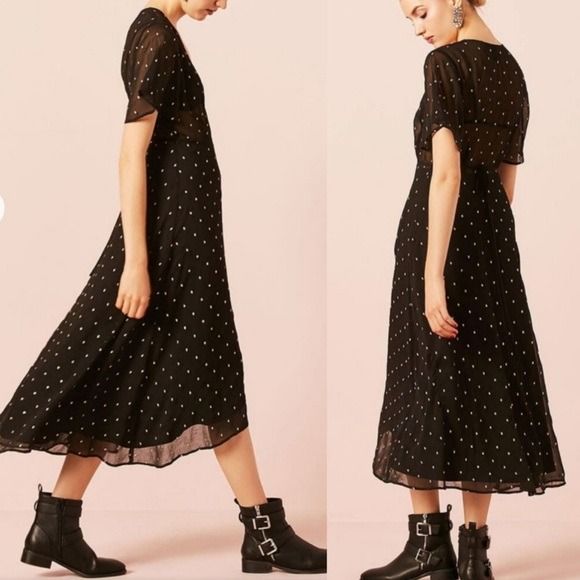 FOREVER21 CONTEMPORARY Black Gold Woven Frill Sleeves Wrap Dress Women s Fashion Dresses Sets Dresses on Carousell