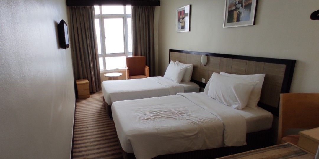Genting Highlands, Malaysia - Resort Hotel (Deluxe Room) & First World Hotel Rooms (Triple, Deluxe, Standard Room) (Category: Flights & Overseas Attractions) located in Singapore. Submitted by des_4896 (Listing ID 1225559813, Image 1). Description: Cold , cold Genting Highlands - need hotel room? The most reliable, reasonably-priced & best end-to-end service is here! Triple/Deluxe/Standard Room - First World Hotel, Genting Highlands. Deluxe Room 
