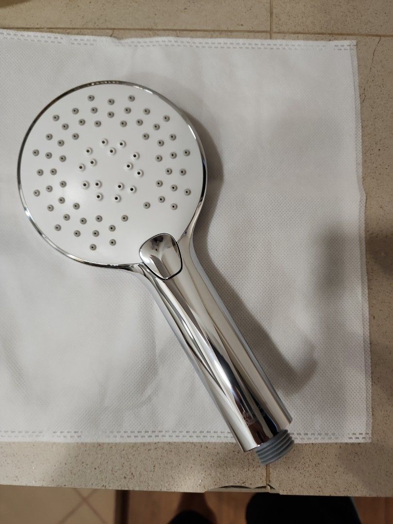 Grohe Shower Head, Furniture & Home Living, Bathroom & Kitchen Fixtures