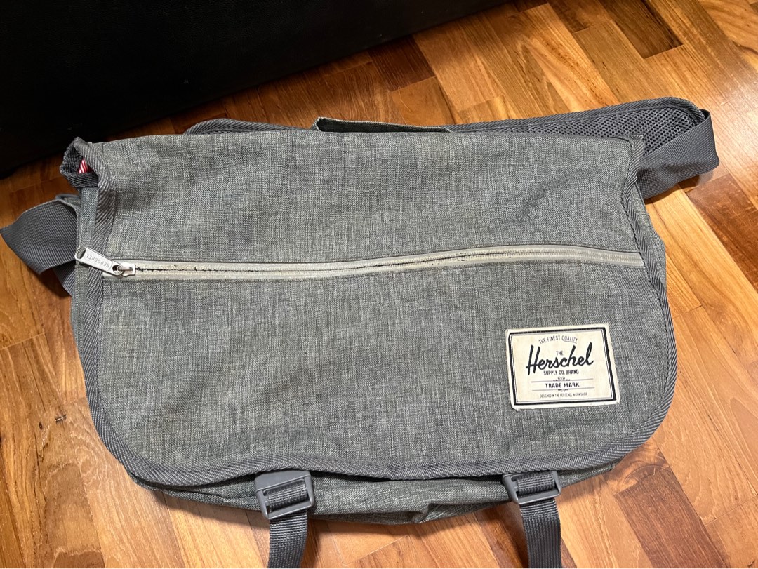 Herschel sling bag, Men's Fashion, Bags, Sling Bags on Carousell