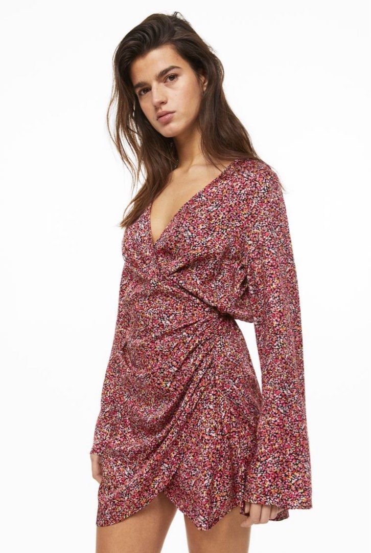 H&M gathered bodycon dress, Women's Fashion, Dresses & Sets, Dresses on  Carousell