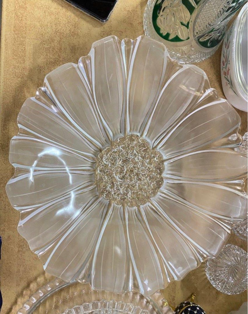 Large Mikasa Sunflower Frost Art Glass Platter