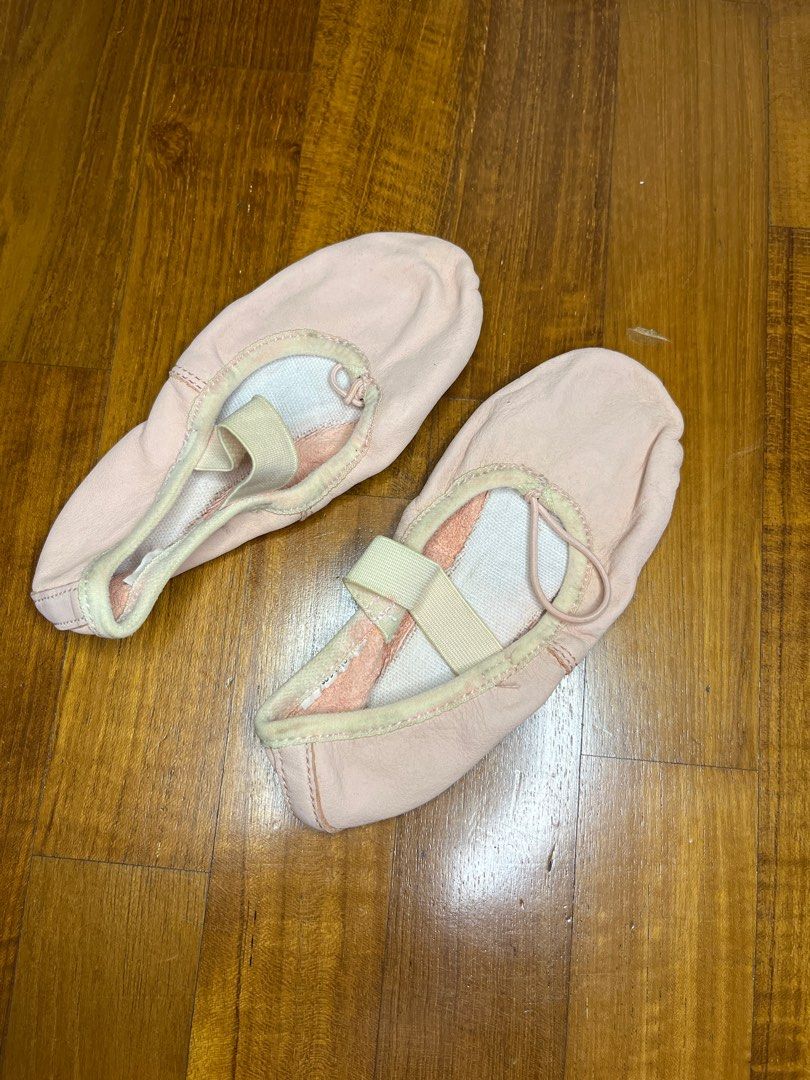 Decathlon ballet shoes store